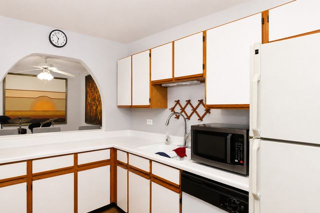 501 Leah Lane 1A, Woodstock, IL 60098