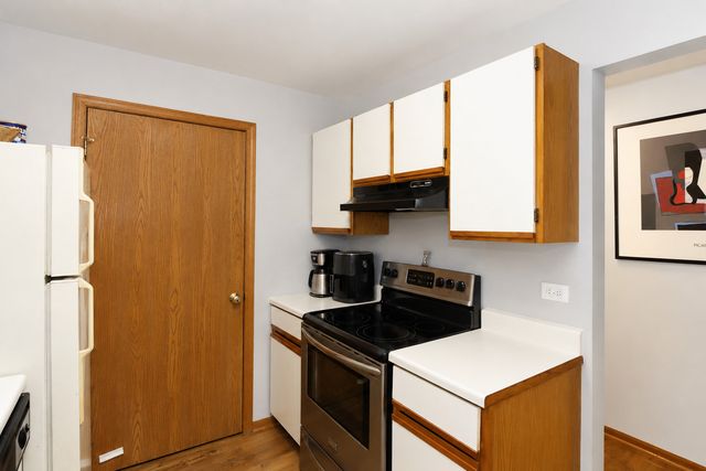 501 Leah Lane 1A, Woodstock, IL 60098