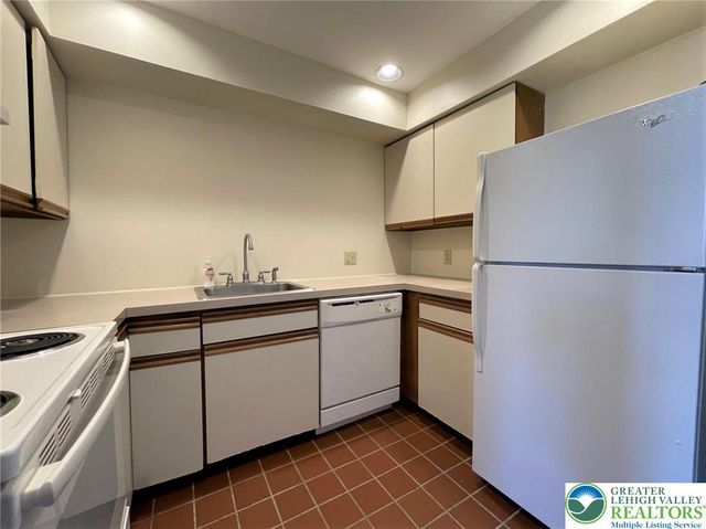 101 Race Street 205, Catasauqua Boro, PA 18032