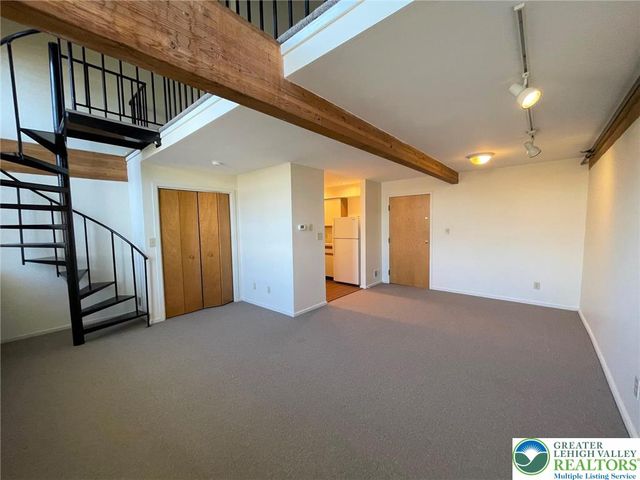 101 Race Street 205, Catasauqua Boro, PA 18032