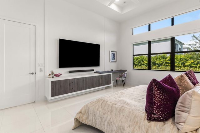 8233 Essex Country Club Drive, Boca Raton, FL 33434