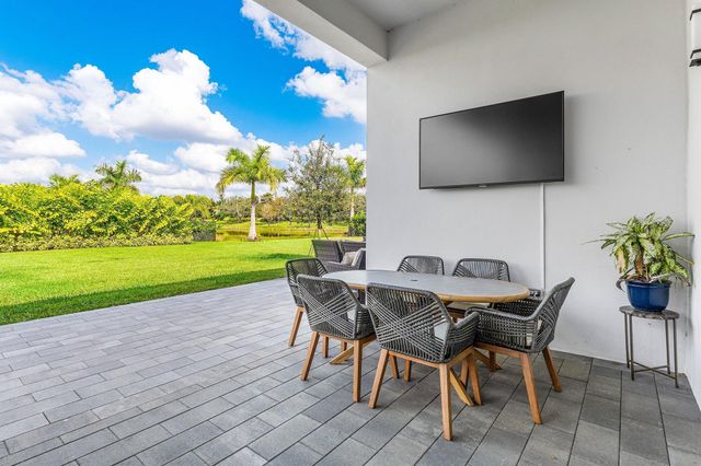 8233 Essex Country Club Drive, Boca Raton, FL 33434