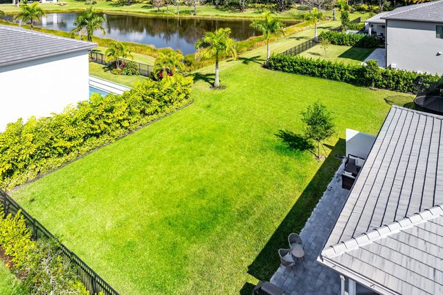 8233 Essex Country Club Drive, Boca Raton, FL 33434