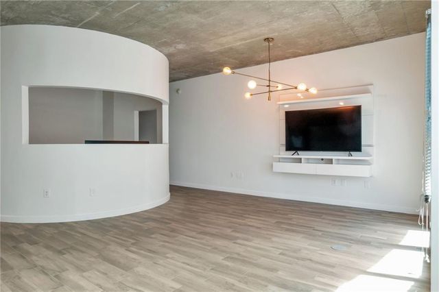 943 Peachtree Street NE 1304, Atlanta, GA 30309