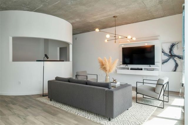 943 Peachtree Street NE 1304, Atlanta, GA 30309