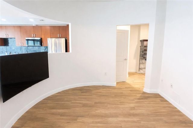 943 Peachtree Street NE 1304, Atlanta, GA 30309