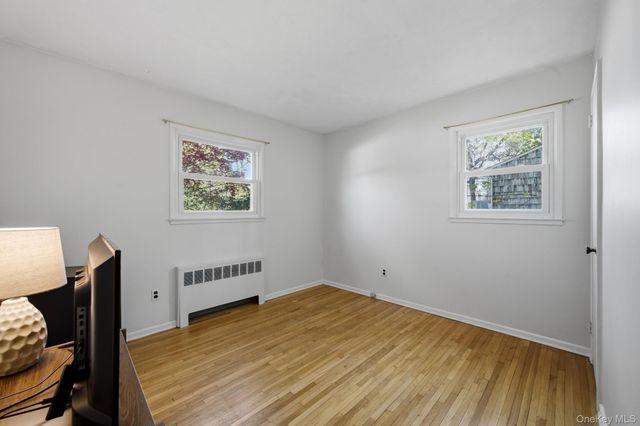 123 Foxdale Lane, Port Jefferson, NY 11777