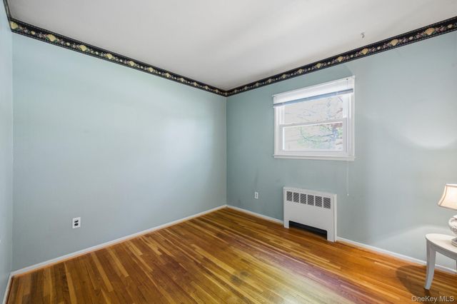 123 Foxdale Lane, Port Jefferson, NY 11777