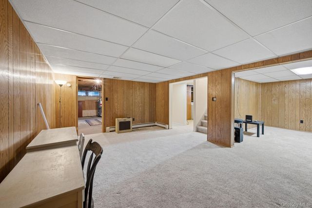 123 Foxdale Lane, Port Jefferson, NY 11777