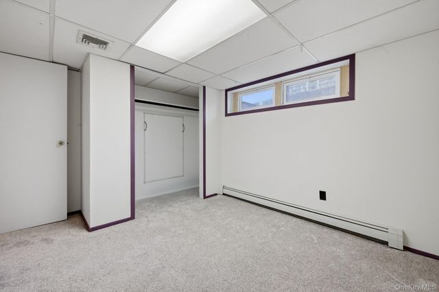 123 Foxdale Lane, Port Jefferson, NY 11777