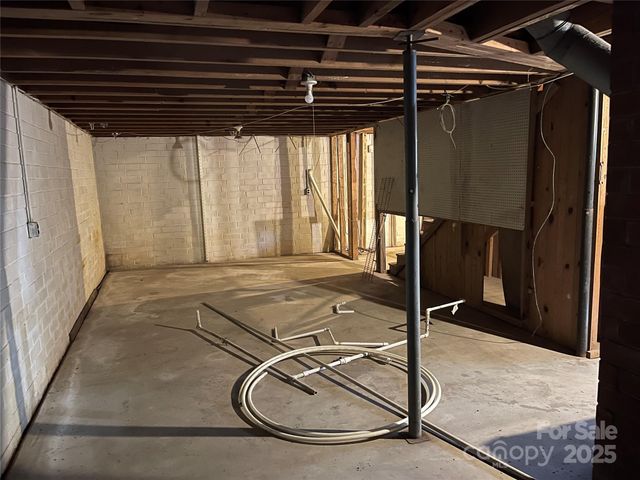 8725 Bringle Ferry Road, Salisbury, NC 28146