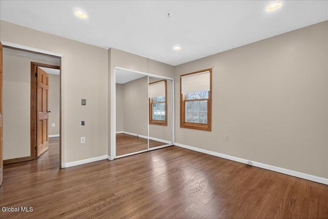 31 Amelia Drive, Colonie, NY 12309