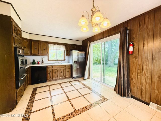 115 Edison Road, Cherry Hill, NJ 08034