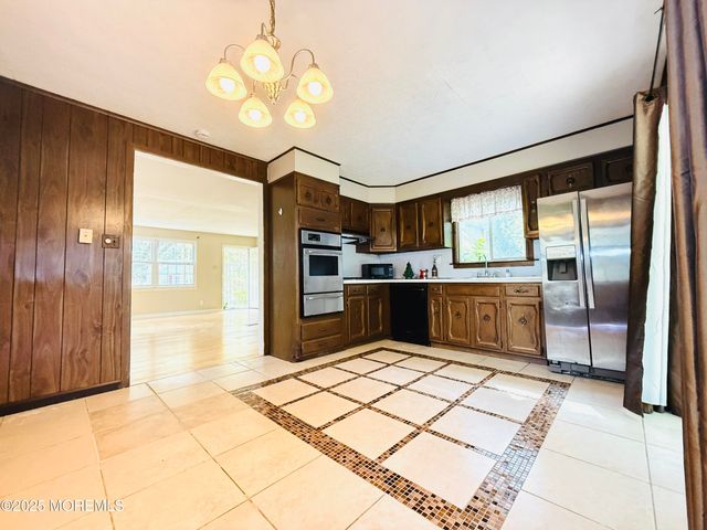 115 Edison Road, Cherry Hill, NJ 08034