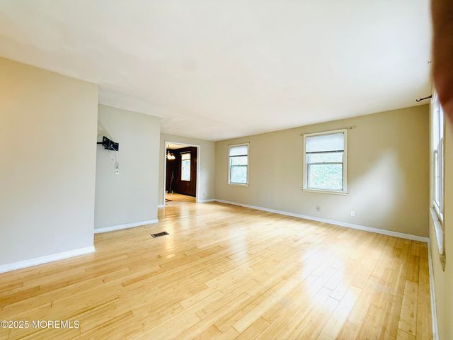 115 Edison Road, Cherry Hill, NJ 08034