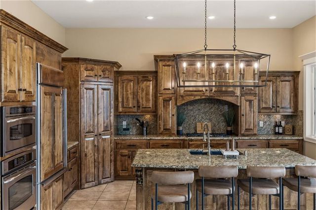 4900 SW Marguerite Street, Blue Springs, MO 64015