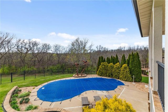 4900 SW Marguerite Street, Blue Springs, MO 64015