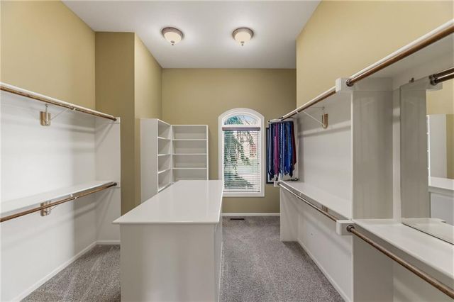 4900 SW Marguerite Street, Blue Springs, MO 64015