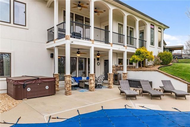 4900 SW Marguerite Street, Blue Springs, MO 64015