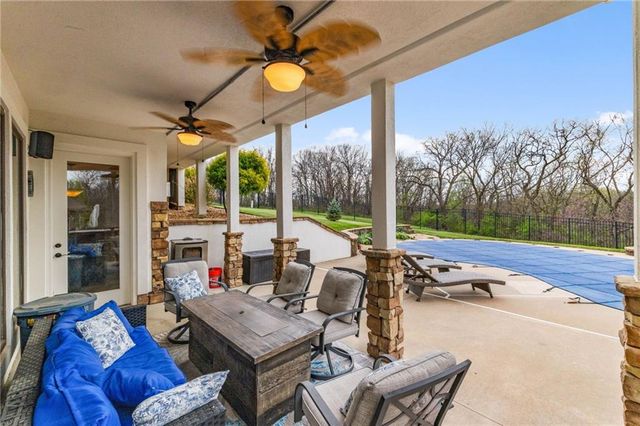 4900 SW Marguerite Street, Blue Springs, MO 64015
