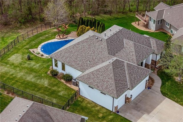 4900 SW Marguerite Street, Blue Springs, MO 64015
