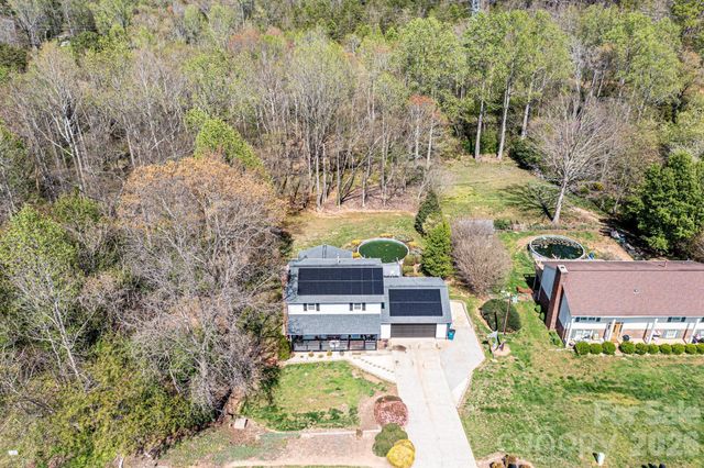 3229 15th Avenue NE, Conover, NC 28613