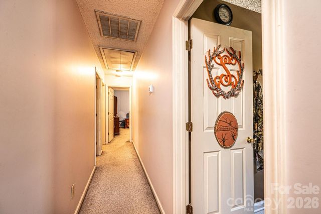 3229 15th Avenue NE, Conover, NC 28613