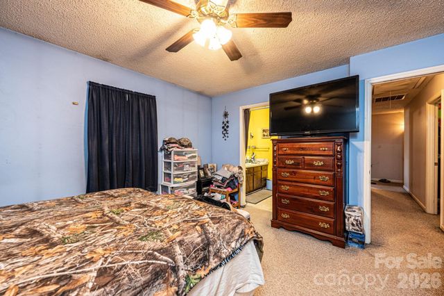 3229 15th Avenue NE, Conover, NC 28613