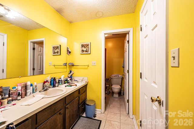 3229 15th Avenue NE, Conover, NC 28613