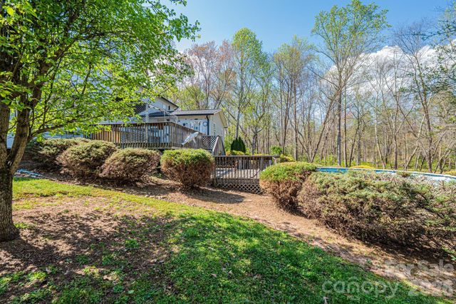 3229 15th Avenue NE, Conover, NC 28613