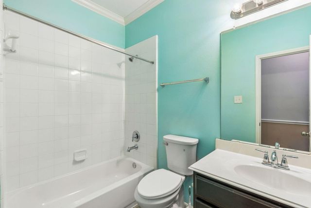 12022 Rockridge Falls Drive, Tomball, TX 77375