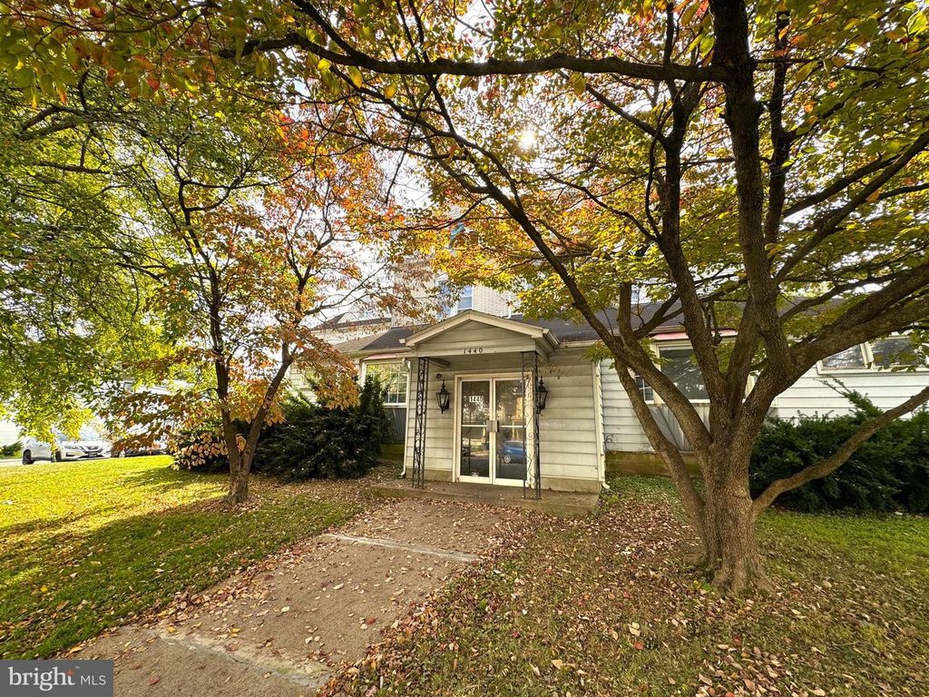 1440 WASHINGTON ST, Easton, PA 18042