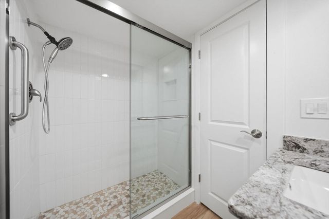 1868 SHORE 104, South Pasadena, FL 33707
