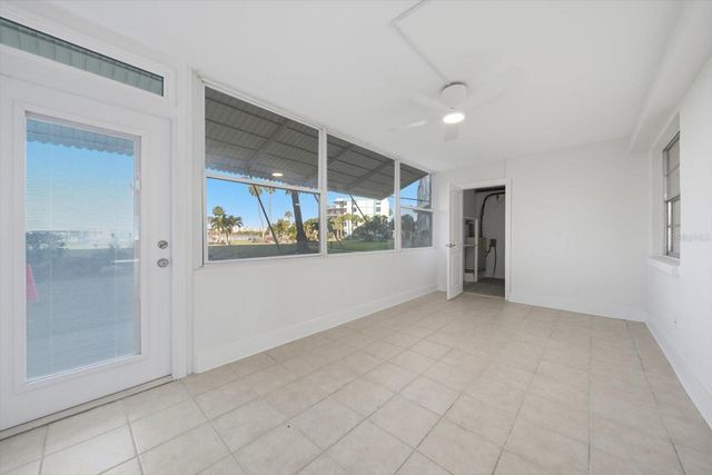 1868 SHORE 104, South Pasadena, FL 33707
