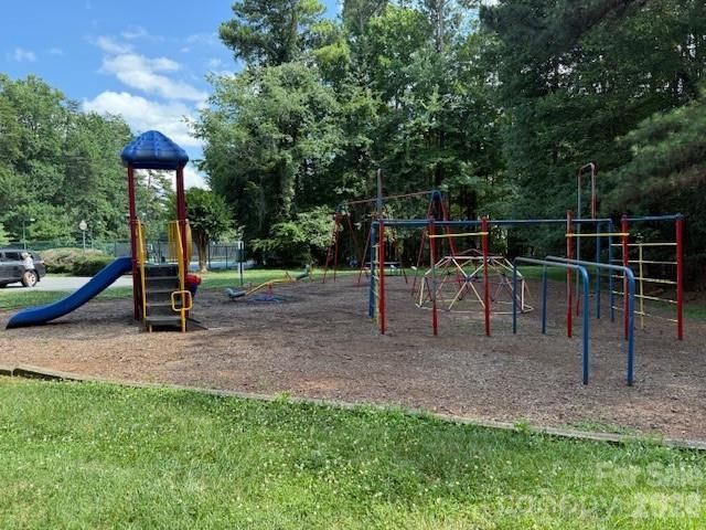 107 Monterey Drive, Mooresville, NC 28117