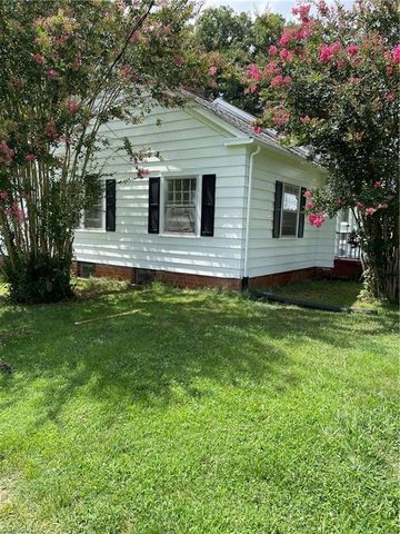 1036 Copeland School Road, Dobson, NC 27017