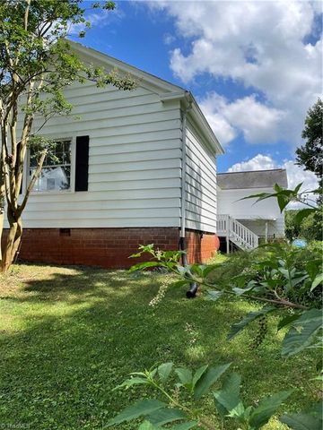 1036 Copeland School Road, Dobson, NC 27017