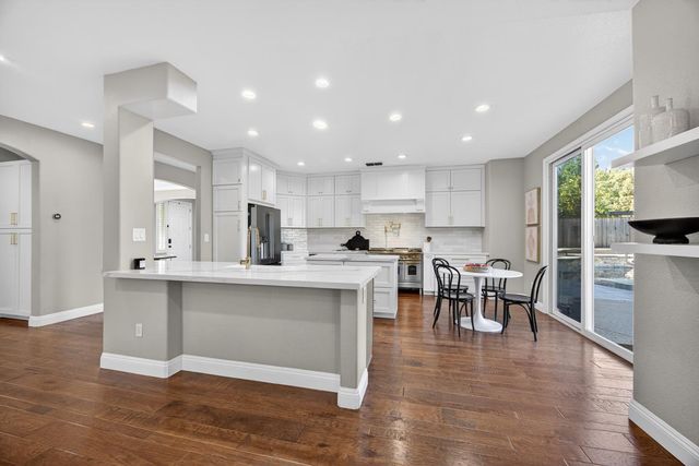 109 Hawk Crest Way, Roseville, CA 95678