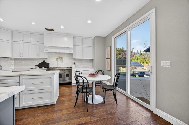 109 Hawk Crest Way, Roseville, CA 95678