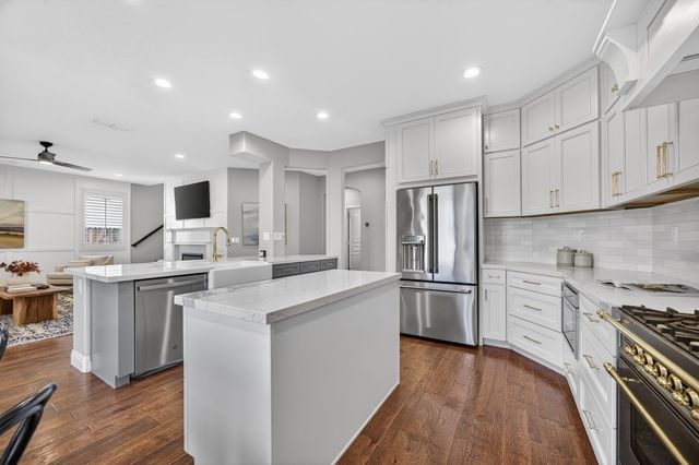 109 Hawk Crest Way, Roseville, CA 95678