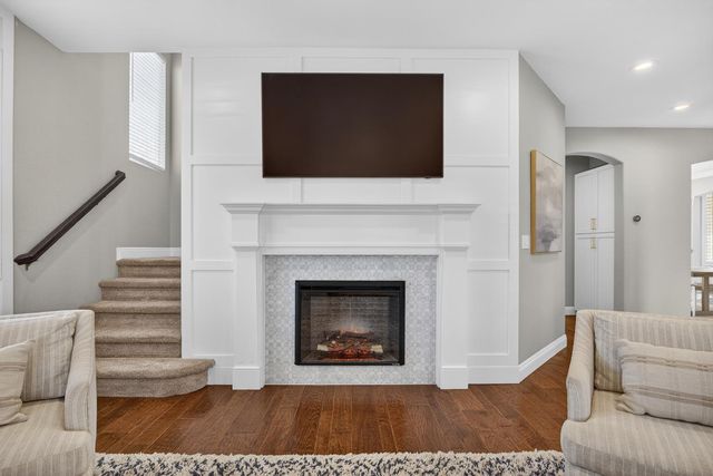 109 Hawk Crest Way, Roseville, CA 95678