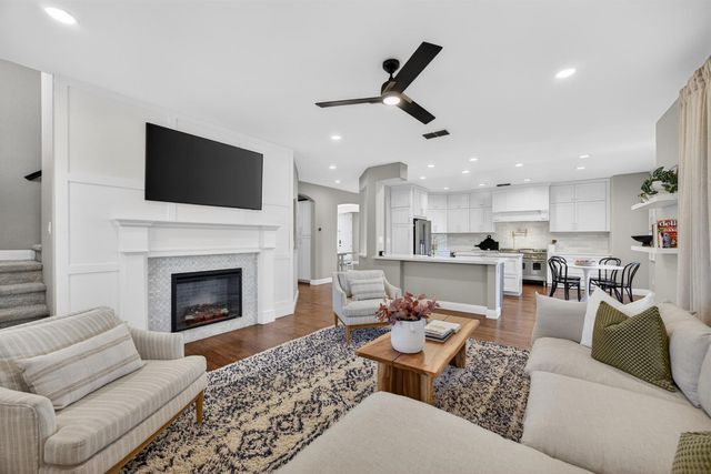 109 Hawk Crest Way, Roseville, CA 95678