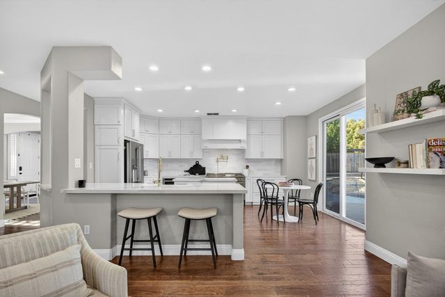 109 Hawk Crest Way, Roseville, CA 95678