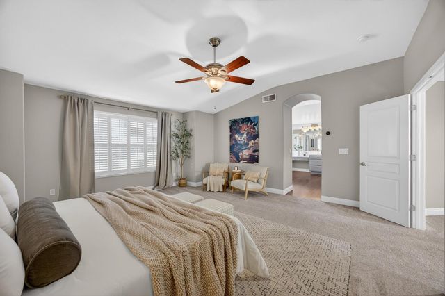 109 Hawk Crest Way, Roseville, CA 95678