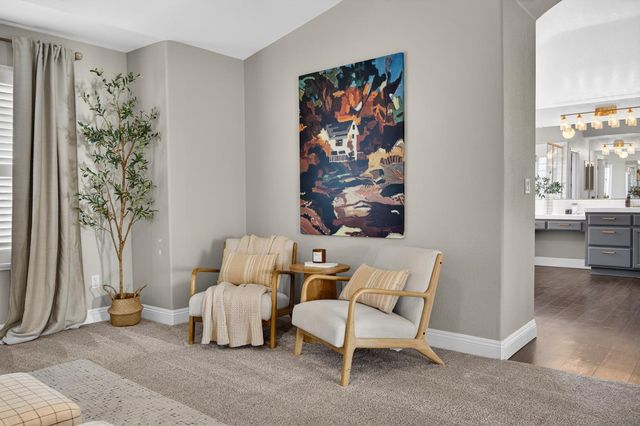 109 Hawk Crest Way, Roseville, CA 95678