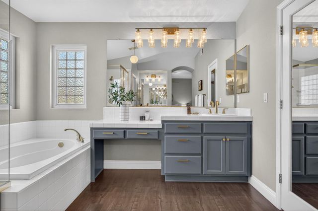 109 Hawk Crest Way, Roseville, CA 95678