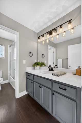 109 Hawk Crest Way, Roseville, CA 95678