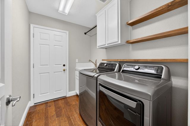 109 Hawk Crest Way, Roseville, CA 95678