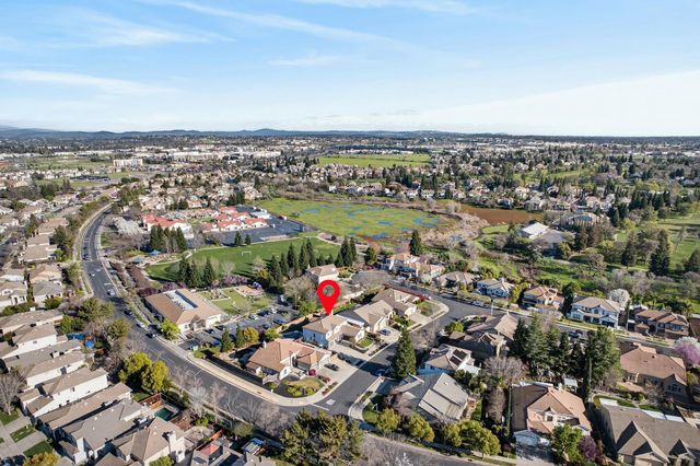 109 Hawk Crest Way, Roseville, CA 95678