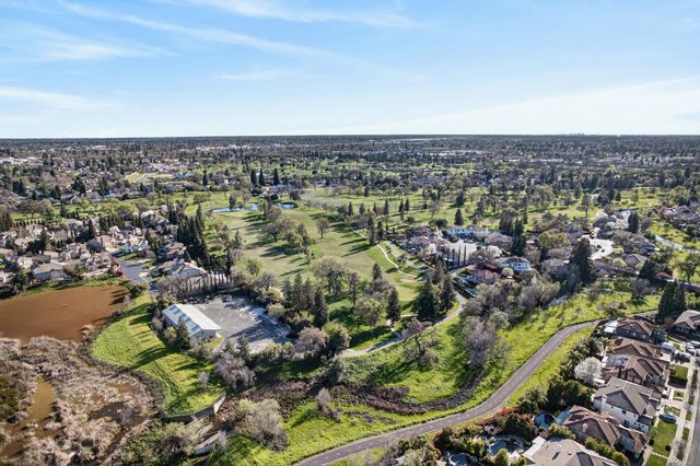 109 Hawk Crest Way, Roseville, CA 95678